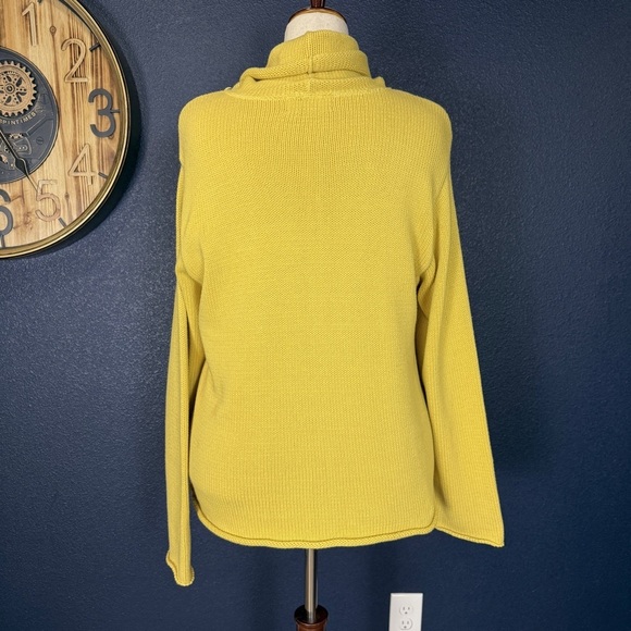 BKg & Company Yellow Turtleneck Sweater, One Size - Picture 4 of 7